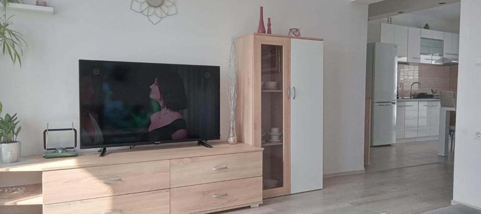 Apartment Biskupovic Дуги Рат Екстериор снимка